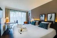 Postillion Hotel Deventer Hotels near Geert Groote Huis
