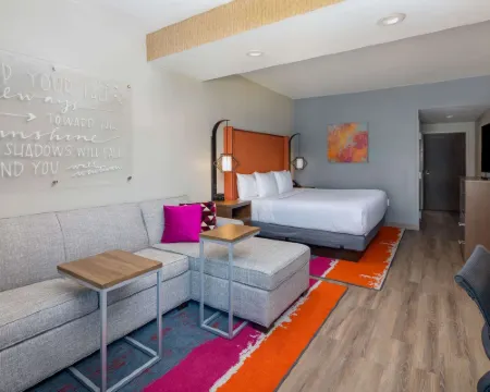 La Quinta Inn & Suites by Wyndham Perry Hotels in Perry