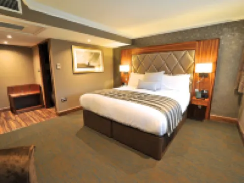 Cbh Frensham Pond Hotel Hotels in Farnham