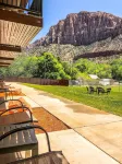 Bumbleberry Inn Hotel di Springdale