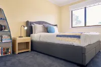 Beach Baby Hotels in Coles Bay