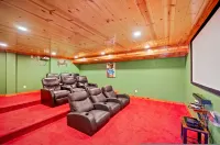 Dog Friendly Windoor Pool & Theater - Paradise!