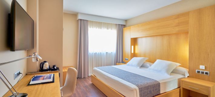 Hotel Guadalmedina Отели в г. Малага