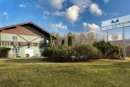 ムールトンボロー イン