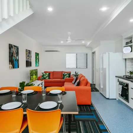 Redhill Cairns Living - Pembroke St