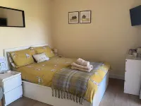 Private Entry Double Bedroom with Beautiful Views! Hotels in Solihull