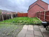 Modern 3Br House for Contractors Hotels in Nuneaton