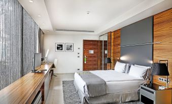 Warwick Stone 55 Hotel Beirut