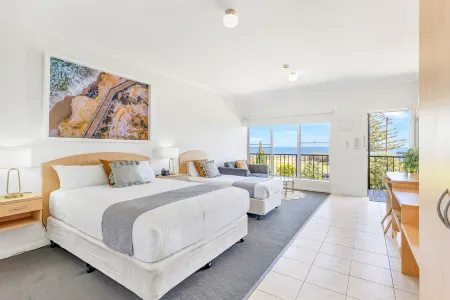 Coast Motel and Apartments Отели в г. Порт Ноарлунга Юг