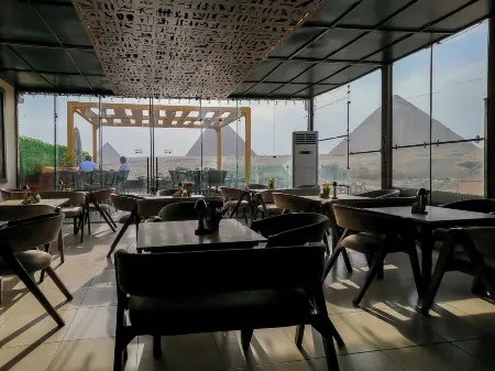 Giza Pyramids View Inn