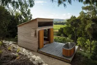 Russell's Cabins Hotels in Leithfield