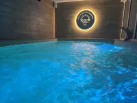 Apartamenty Na wzgórzu - Pools