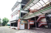 Hotel Bandung Permai Hotels in Batununggal