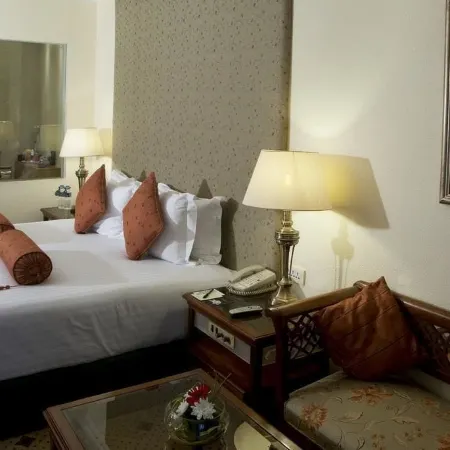 Avari Lahore Hotel