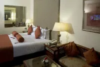 Avari Lahore Hotel Hotels near Lahore Museum