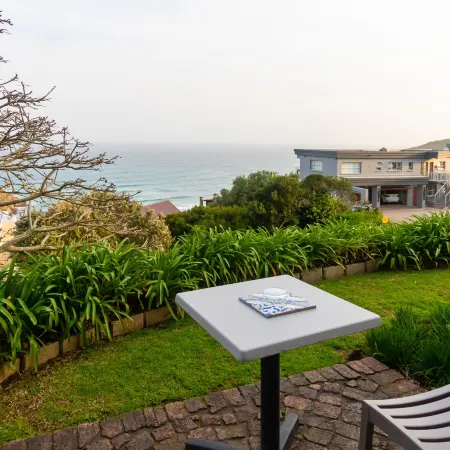 Dutton's Cove Guest House