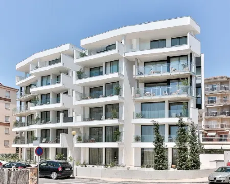 ECO-APARTMENTS LA MARINEDA & HOTEL THALASSA SPORT & SPA Hoteles en Rosas