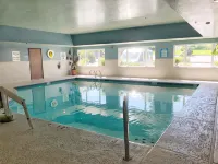 Holiday Inn Express & Suites Ashland - Pools