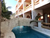 Hotel Casa de Lirio Diamante - Pools
