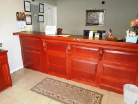 Atrium Inn & Suites Hotels in Galloway