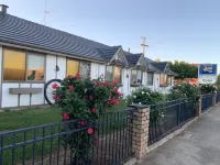 Shepparton Motor Inn Tudor House Motel