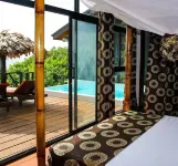 リバッサ エコロッジ のホテル