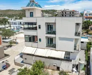 Irdi Aparthotel