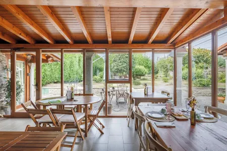 Casa Rural Dona María Отели в г. Comarca de Ordes