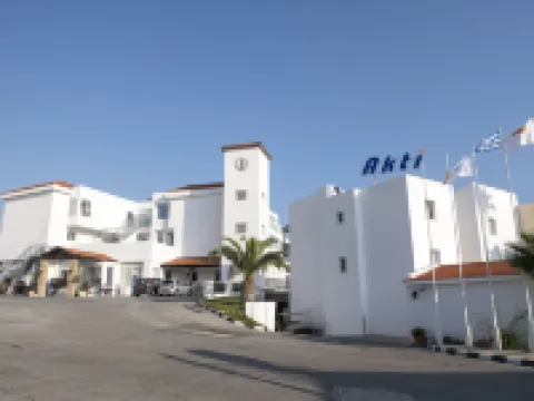 Akti Beach Hotel & Village Resort Hotels in Chloraka
