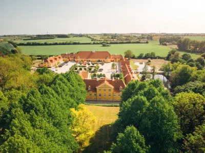 Broløkke Herregård Hôtels à : Bagenkop