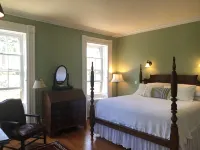 Delano Homestead Bed and Breakfast Hotels in Fairhaven