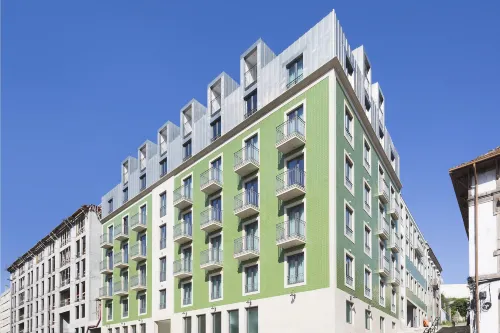 Acta the Avenue Hotels in Bonfim