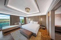 Radisson Blu Hotel & Suites GRT Chennai - Balkoner