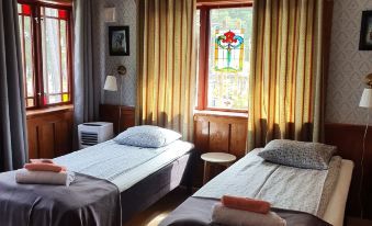 Nymans Bed & Breakfast