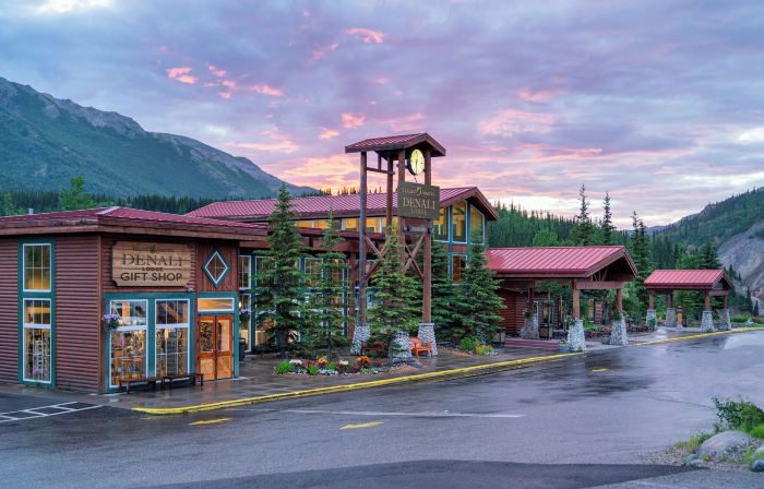 Holland America Denali Lodge