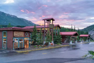 Holland America Denali Lodge โรงแรมใน