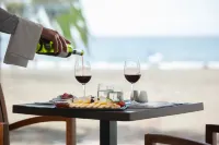 Corallium Beach by Lopesan Hotels - Adults Only - breakfast