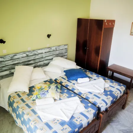 Yiannis Apartments