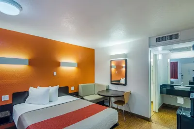 Motel 6 Ardmore, OK Các khách sạn gần Geological Enterprises