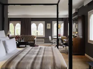 Nimb Hotel