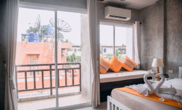 Ban's Avenue Guesthouse