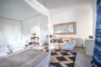 Apolline Hotels in Arrondissement La Trinité