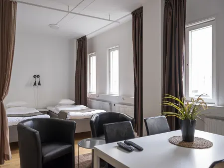 Slagsta Gate Hotell Отели в г. Ботчюрка