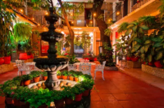 호텔 포사다 데 로저  호텔