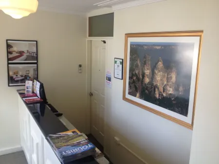 Three Explorers Motel Отели в г. Катумба