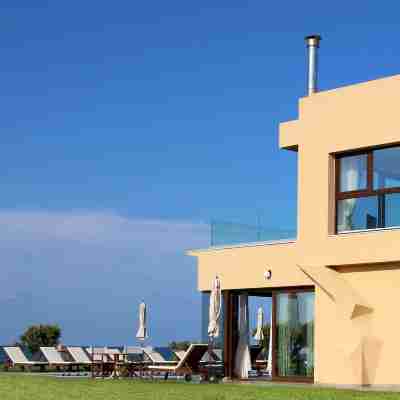 Kimona Villa Seafront Swimming Pool Jacuzzi 6 Bedrooms 21 Pax Kouvohori Villas Crete Hotel Exterior
