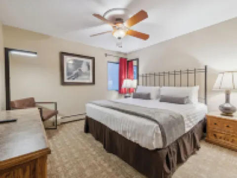 อีเกิลพอยท์รีสอร์ท โรงแรมในเวล