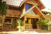 Crossroads House