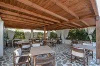 Valena Mare Suites & Apartments