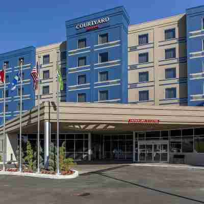 Courtyard Montreal West Island/Baie D’Urfe Hotel Exterior